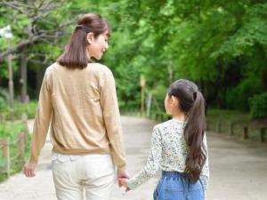 親権は離婚前に決まる?離婚で親権を勝ち取る方法を完全公開!