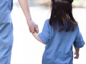 子の引渡しを成功させて親権を獲得する方法と知っておくべき5つの事