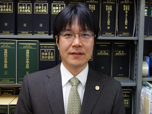 神奈川中央法律事務所_先生
